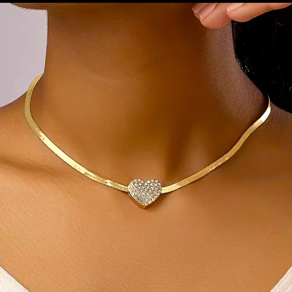 14K Gold Herringbone Chain Diamond Heart pendant Necklace Clavicle Elegant